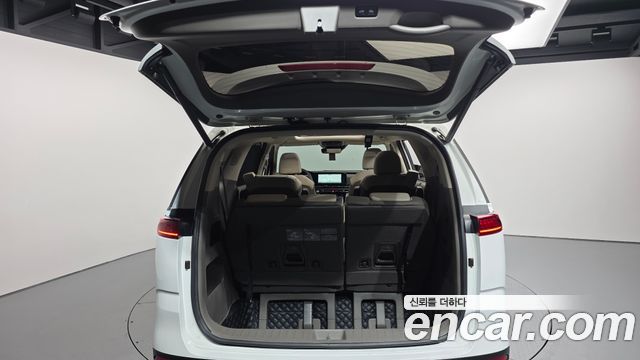 Kia Canival 2023 — photo 20