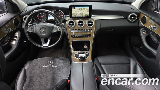 Mercedes-Benz C-Class 2017 — photo 7