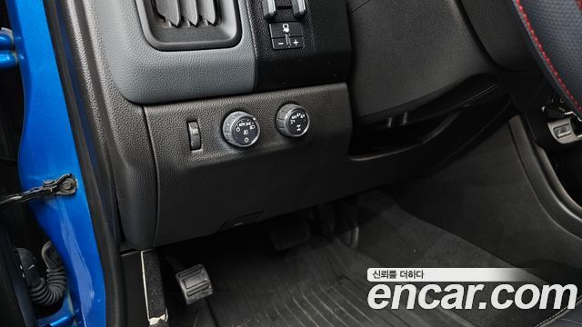 Chevrolet Korea Colorado 2021 — photo 23