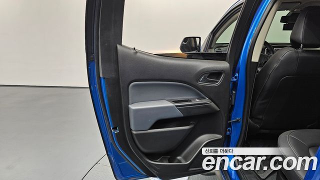 Chevrolet Korea Colorado 2021 — photo 15
