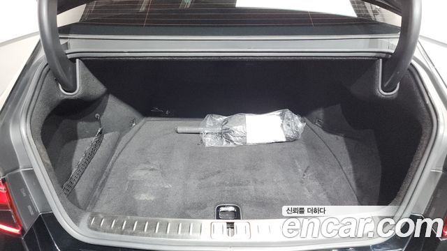Genesis G90 2023 — photo 23