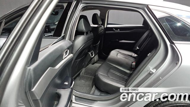 Kia K5 2023 — photo 17
