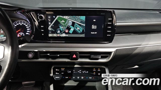 Kia K5 2023 — photo 19