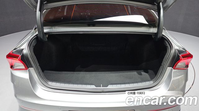 Kia K5 2023 — photo 22