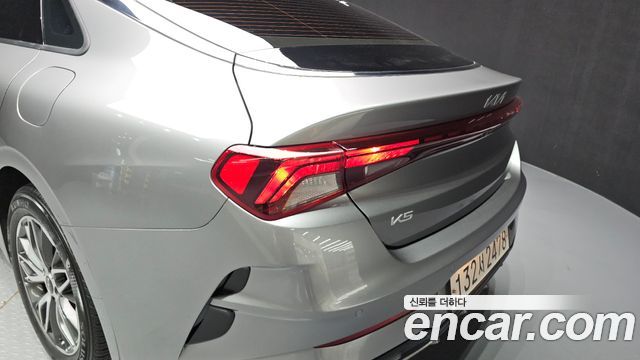 Kia K5 2023 — photo 9
