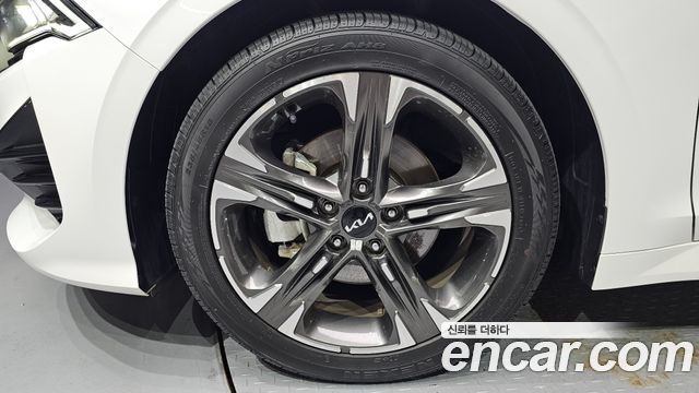Kia K5 2023 — photo 5