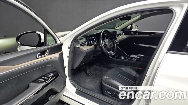 Kia K5 2023 — photo 13