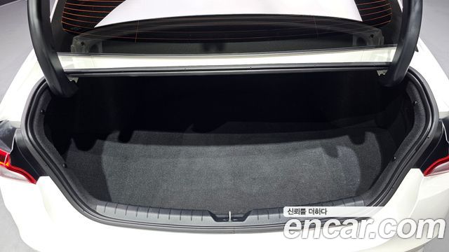 Kia K5 2023 — photo 26