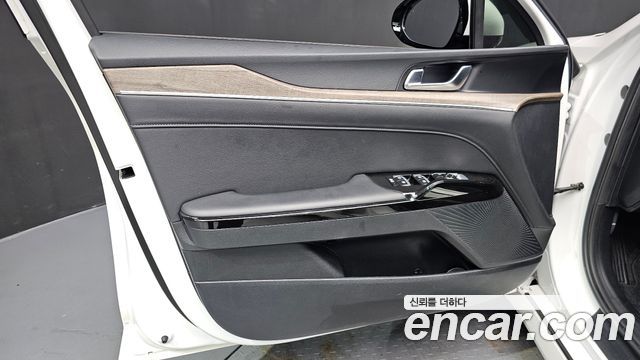 Kia K5 2023 — photo 14