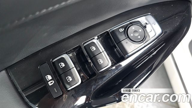 Kia K5 2023 — photo 28