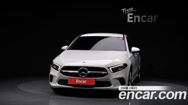 Mercedes-Benz A-Class 2020 — photo 3