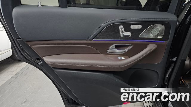 Mercedes-Benz GLS-Class 2022 — photo 15