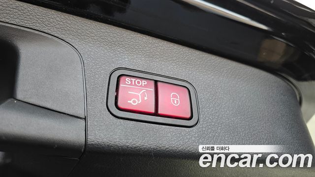 Mercedes-Benz GLS-Class 2022 — photo 28