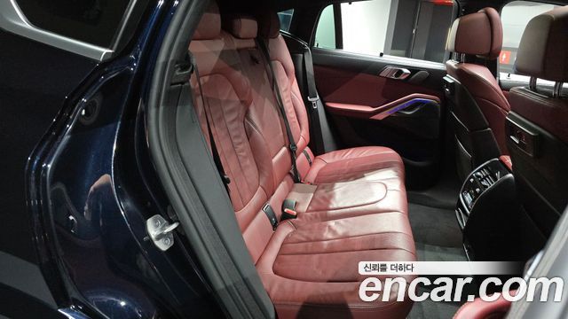 BMW X6 2021 — photo 17