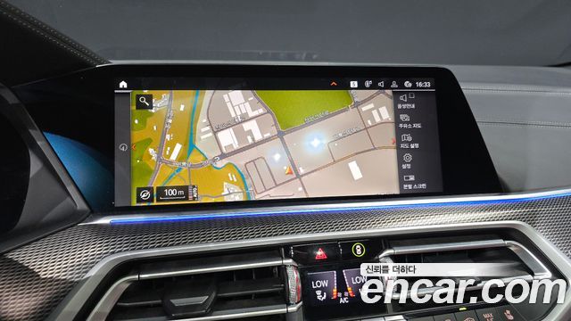 BMW X6 2021 — photo 21