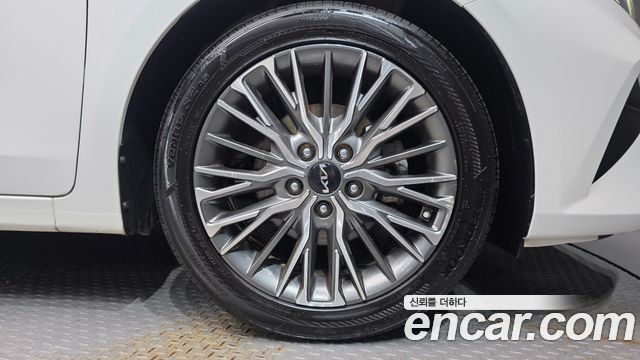 Kia K3 2022 — photo 5