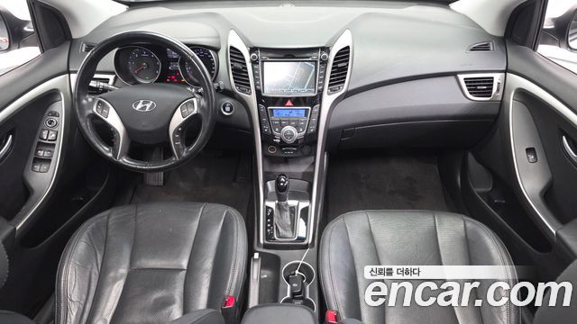 Hyundai i30 2014 — photo 10