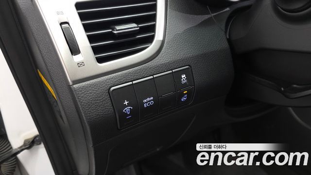 Hyundai i30 2014 — photo 22