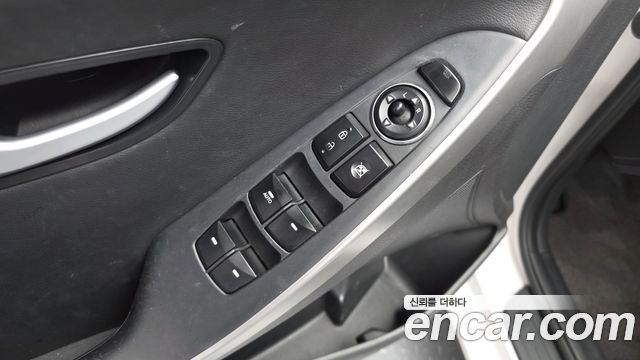 Hyundai i30 2014 — photo 25