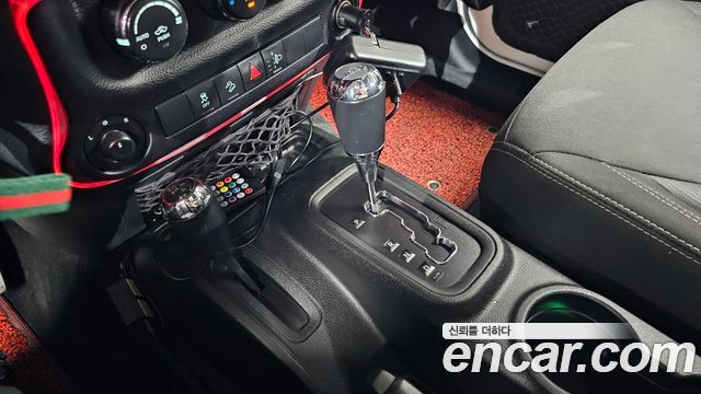 Jeep Wrangler 2017 — photo 9