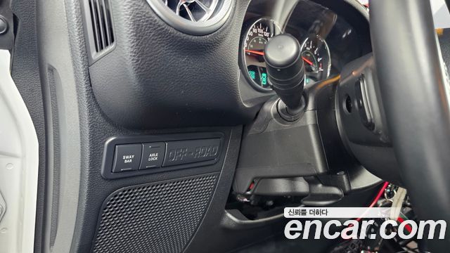 Jeep Wrangler 2017 — photo 17