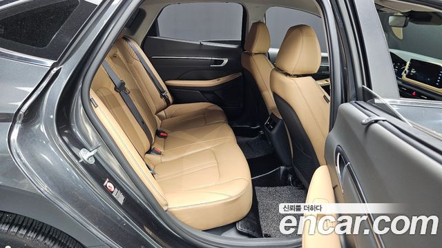 Hyundai Sonata 2020 — photo 17