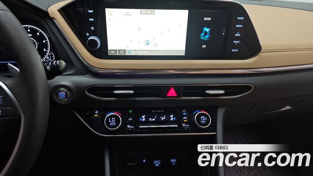 Hyundai Sonata 2020 — photo 19
