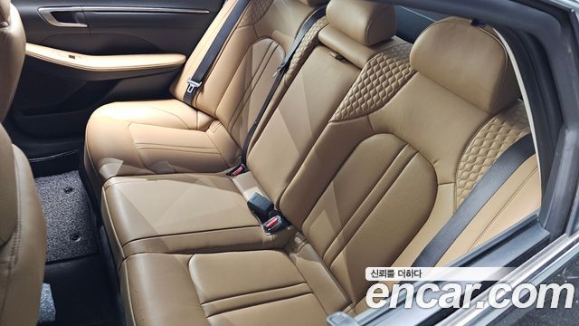 Hyundai Sonata 2020 — photo 32