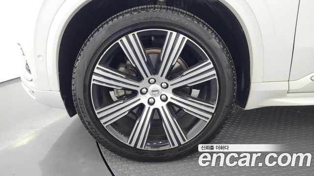 Volvo XC90 2022 — photo 5