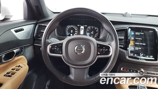 Volvo XC90 2022 — photo 14