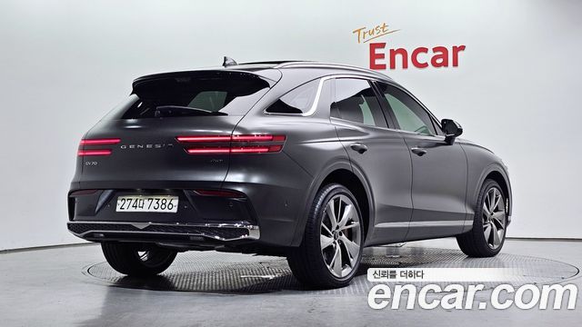 Genesis GV70 2025 — photo 2