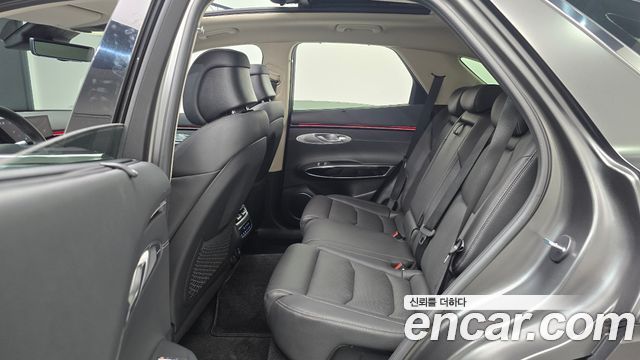Genesis GV70 2025 — photo 18