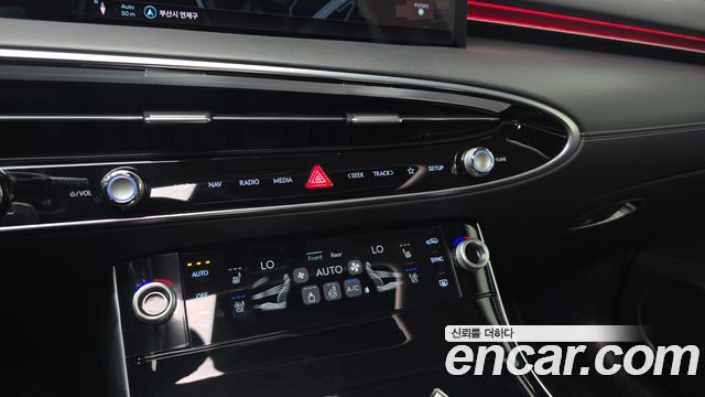 Genesis GV70 2025 — photo 23