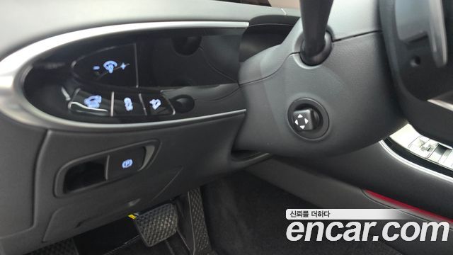 Genesis GV70 2025 — photo 24