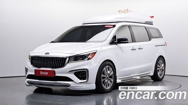 Kia Canival 2018 — photo 41