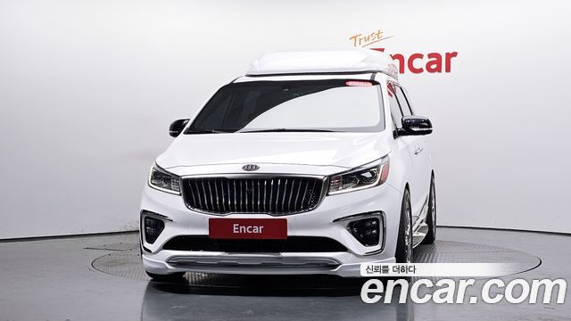Kia Canival 2018 — photo 3