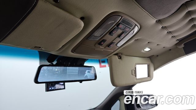 Kia Canival 2018 — photo 23