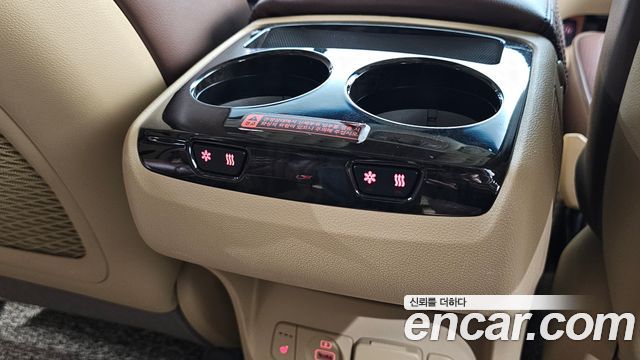 Kia Canival 2018 — photo 29