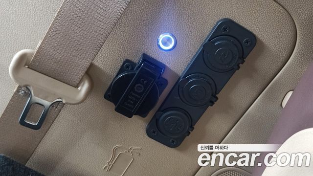 Kia Canival 2018 — photo 38