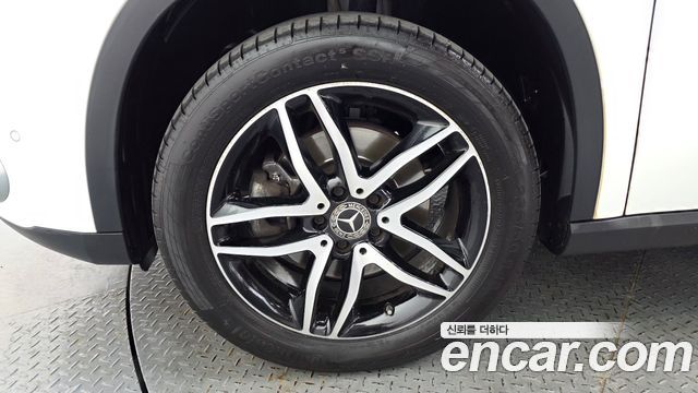 Mercedes-Benz GLA-Class 2019 — photo 5