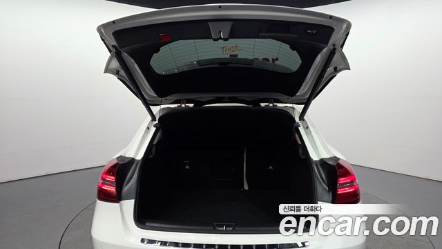 Mercedes-Benz GLA-Class 2019 — photo 23