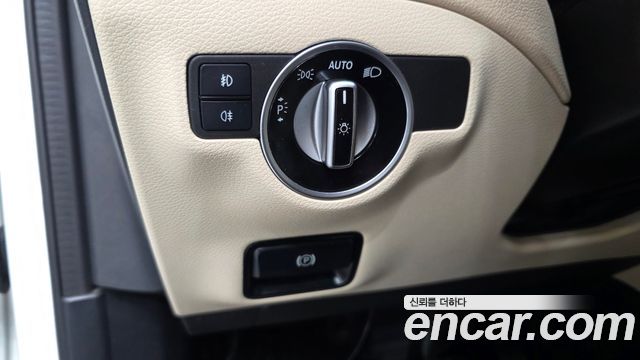 Mercedes-Benz GLA-Class 2019 — photo 26