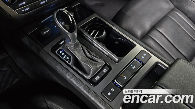 Hyundai Genesis 2016 — photo 12