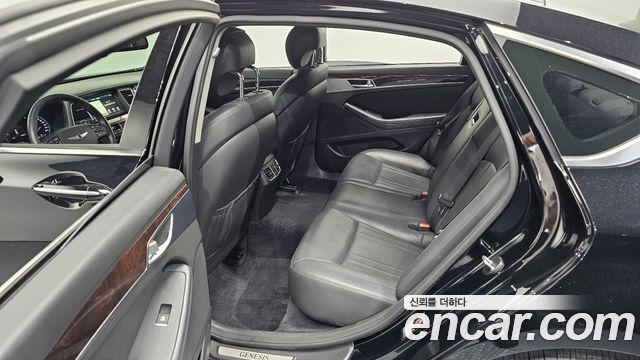 Hyundai Genesis 2016 — photo 18