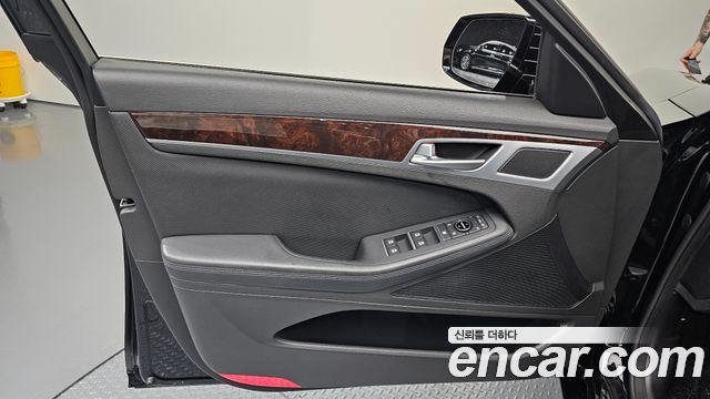 Hyundai Genesis 2016 — photo 14