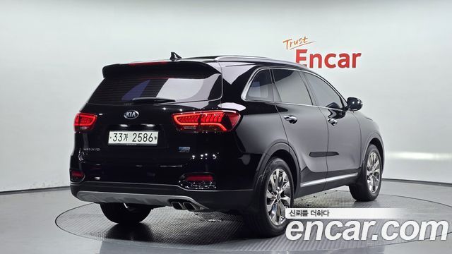Kia Sorento 2018 — photo 2