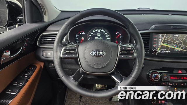 Kia Sorento 2018 — photo 13