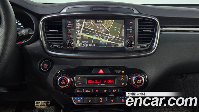 Kia Sorento 2018 — photo 15