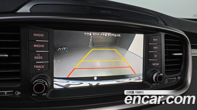 Kia Sorento 2018 — photo 16