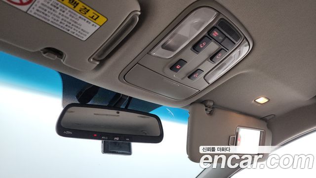 Kia Canival 2016 — photo 25